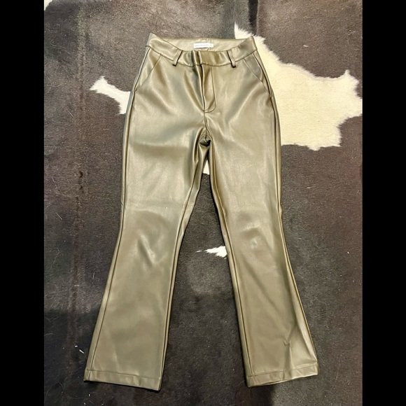 ANTHROPOLOGIE BRAND AVEC LES FILLES VEGAN Leather Cropped Flare Trousers - Picture 4 of 8